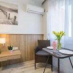 Myflat Laura Apartamento *