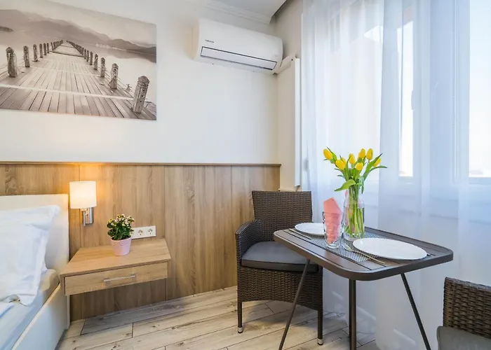 Myflat Laura Апартаменты *